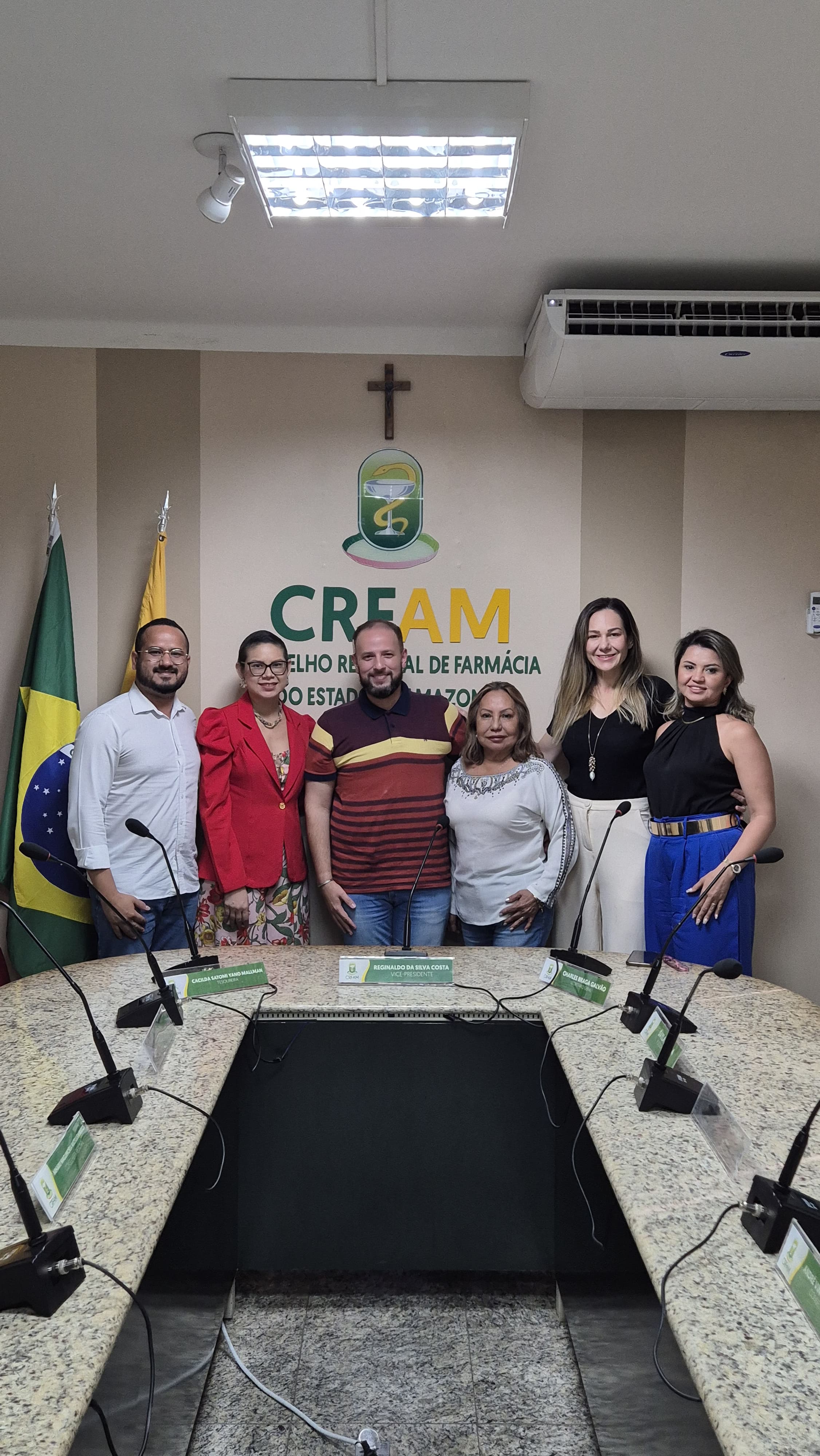 GTT de Farmácia Estética e Cosmetologia Clínica do CRF-AM discute cartilha técnica para a região